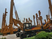 Foreuse rotative sur chenilles tout-terrain XR280D de 84 tonnes, profondeur de forage 88m, avec burin, pompe à injection et moniteur intelligent