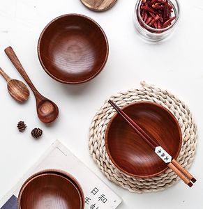 Tazón de Boda Clásico Hecho a Mano con Madera Natural Ecológica para una Alimentación Saludable - Product Image 4