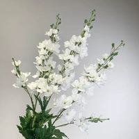 artificielles au réalisme exceptionnel, fabriquées à la main; lys en soie synthétique à tige longue de 84 cm