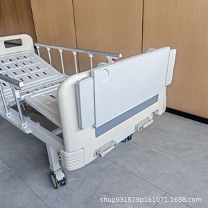เตียงผู้ป่วยแบบปรับได้ Kerry Manual Hospital Bed ผลิตจากพลาสติก ABS พร้อมกระโถนสำหรับใช้ในโรงพยาบาล - Product Image 3