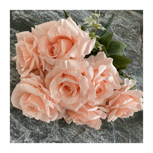 Bouquet de 7 grandes roses artificielles - Décoration intérieure pour salon et auditorium, accessoires de photographie pour mariage et remise de diplôme - Product Image 3