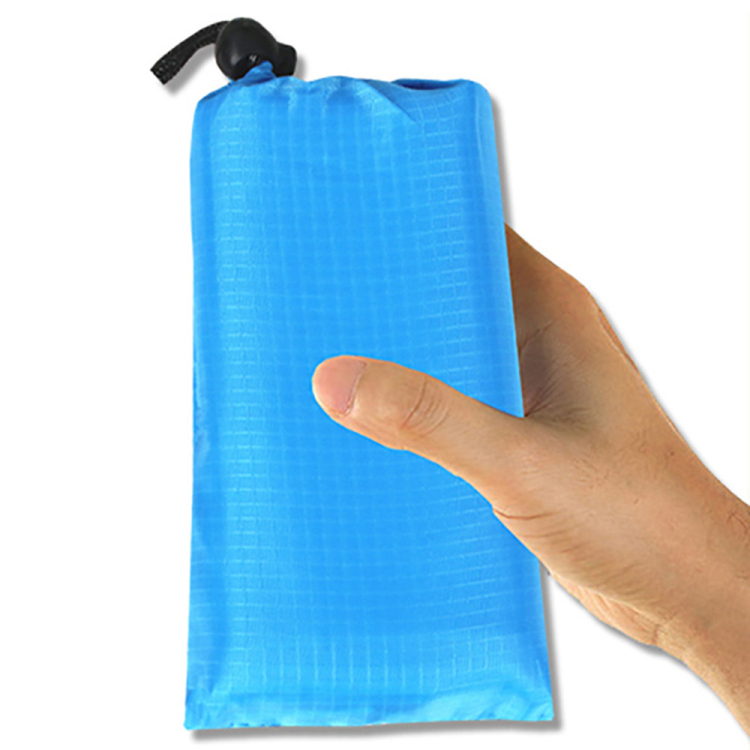 Дождевик карманное одеяло с логотипом Карманный коврик с карманом