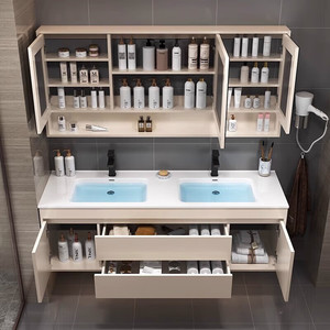 Lavabo doble moderno y sencillo de cerámica integrada con mueble de baño inteligente de madera maciza. - Product Image 4