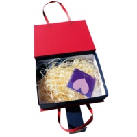 Boîte rigide personnalisée pour emballage de cadeaux boîte en papier carton avec poignée pour vêtements tiroir forme de livre logo imprimé