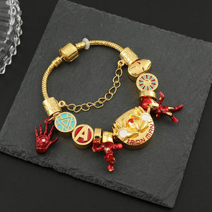 Pulsera <span class=keywords><strong>de</strong></span> Anime Marvel con Dijes <span class=keywords><strong>de</strong></span> Superhéroes, Cadena <span class=keywords><strong>de</strong></span> Joyería, Pulseras <span class=keywords><strong>de</strong></span> Estilo Lindo para Fanáticos, Cadena <span class=keywords><strong>de</strong></span> Mano - Product Image 5