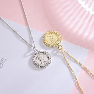 Collar de medallón de moneda de oro de moda para mujer, collares de retrato de Reina Isabel, colgantes elegantes de medallón en relieve de oro de 24K para mujer - Product Image 4