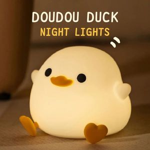 Dou pato regalo para niños luz de noche suave cuidado de los ojos sincronización automática carga USB CLAP lámpara de silicona - Product Image 6