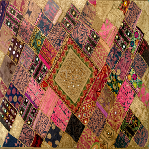 Tapisserie antique vintage en patchwork - Product Image 1
