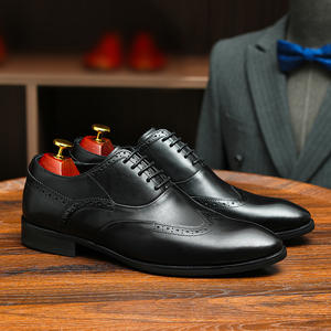 รองเท้าบูทหนังแท้ผู้ชายดีไซน์คลาสสิคล่าสุด ประจำฤดูใบไม้ร่วง-ฤดูหนาว ปี 2025 สวมใส่สบาย เหมาะสำหรับทำงาน กันน้ำ กันลื่น แบบสวม DSYX - Product Image 5