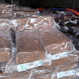 Caoutchouc naturel standard du Vietnam SVR10, poudre de caoutchouc de haute qualité pour la fabrication de pneus, les bandes transporteuses, résistance aux UV/aux intempéries - Product Image 1