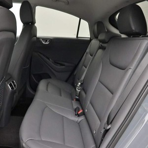Coches Usados en Buen Estado, Tipo Coupé, Cuero, Tracción Delantera, ACC, R20, con Volante a la Izquierda, Techo Metálico, Techo Corredizo, en Venta a los Mejores Precios - Product Image 5