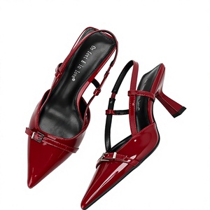 Déstockage d'usine : Sandales à talons hauts pour femmes, styles variés, en cuir verni, prix de gros abordable - Product Image 3