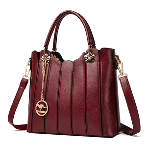 Nouveau sac bandoulière tendance grande capacité en cuir PU souple pour femme, sac à main de luxe de créateur - Product Image 2