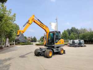 Excavadora Hidráulica de Ruedas Changlin Nueva de 7 Toneladas y 50 Kw, Excavadora de Ruedas con Cuchara en Venta - Product Image 3