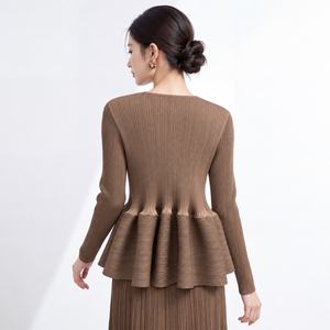 20 jaar fabriekservaring, klaar voor verzending, losse geplooide blouse OEM/ODM, elegante peplum top voor dames, geschikt voor 40-75kg, boetiek kleding - Product Image 5