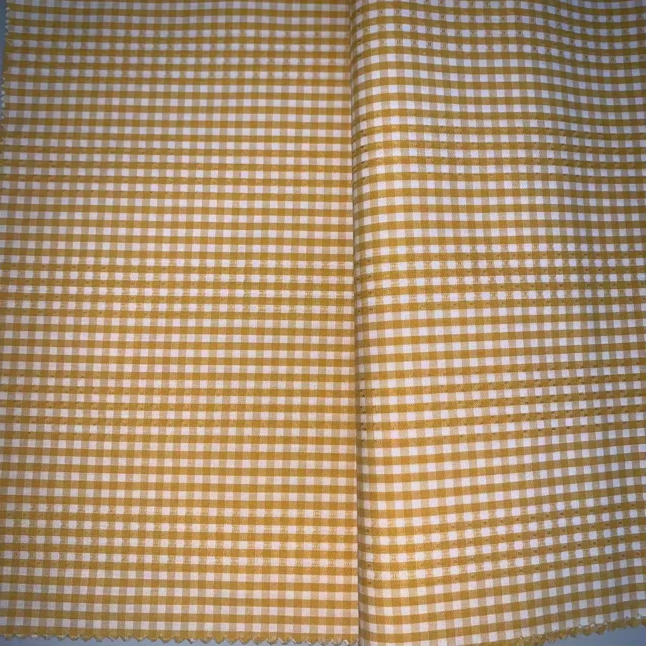 110cm 100% Polyester Wrinkle Resistant Quick-Dry Breathable Woven Chiffon Fabric 103.65g/m for Bags