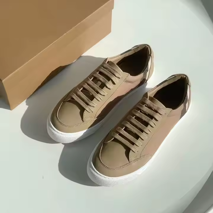 สีน้ำตาล