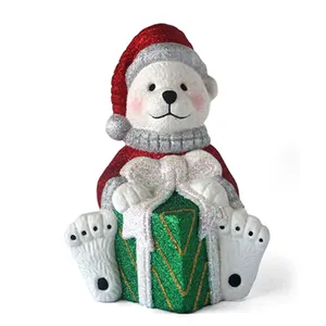 欢快的设计豪华白色巨型北极熊户外动物圣诞装饰和场景