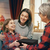 Boîtes cadeaux personnalisées en noir mat avec fermeture magnétique, emballage de luxe, boîte magnétique pliable