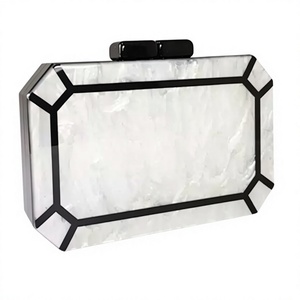 Caja de Joyería de Resina con Corte Princesa, Diseño Artístico de Mármol Blanco, Elegante y Decorativa - Product Image 1