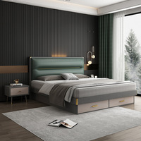 Lit double scandinave moderne, simple, compact, avec coffre de rangement haut, luxe léger, pour chambre principale