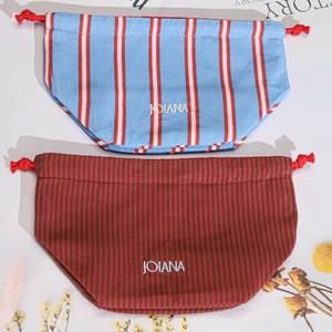 Sacchetto Regalo Cosmetico in <span class=keywords><strong>Cotone</strong></span> e Lino a Righe di Alta Qualità con Fondo Arrotondato, Sacchetto Personalizzato con Logo Stampato per Trucco e Profumi con Coulisse in <span class=keywords><strong>Cotone</strong></span> - Product Image 3
