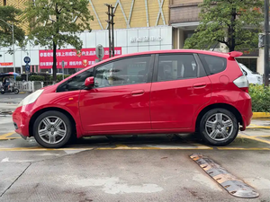 <span class=keywords><strong>Honda</strong></span> Fit <span class=keywords><strong>Modelo</strong></span> 2009, 1.3L, Automático, Edición Comfort, Volante a la Izquierda, Sedán, Gasolina, R15, Asientos Oscuros - Product Image 4