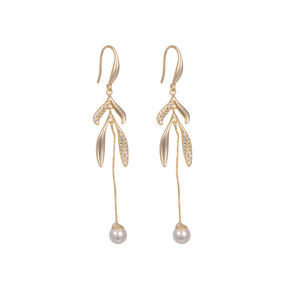 Boucles d'oreilles pendantes en perles à pampilles, forme goutte d'eau dorée, bijoux élégants et raffinés - Product Image 5