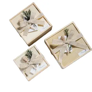 Grosir kotak hadiah kemasan portabel kotak kayu penyimpanan pernikahan kayu persegi pengemasan hadiah ulang tahun buatan tangan kayu kustom