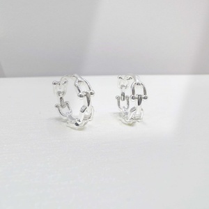 Boucles d'oreilles créoles géométriques classiques et simples en argent sterling 925, pour usage quotidien, style western, pour femmes. - Product Image 1