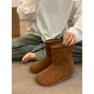 Bottes courtes en daim vintage pour femme, version cuir de vachette, doublées polaire, style mignon et original, fourrées, chaudes, en coton - Product Image 6