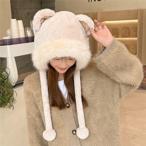 Nouveau 2023 hiver mode mignon dessin animé ours dame grand à capuche trois boules de fourrure acrylique épais polaire tricoté en peluche bonnet chapeau - Product Image 6