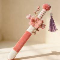 Poupée en peluche personnalisable en forme d'épée de fleurs de pêcher printanières, en matière douce, cadeau compagnon en peluche, vente directe d'usine, vente en gros