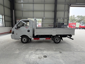 Camionnette de transport de marchandises Dongfeng 3 tonnes, économique, diesel et essence, pour le transport de marchandises agricoles et de vergers. - Product Image 1