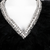 Falda de plumas suave negra para mujer, cosida a mano, con cuello de lentejuelas de cristal, elegante atuendo de noche, cosplay, carnaval, boda, baile