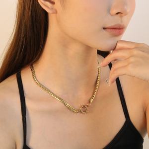 Collar de Joyería Grueso Personalizable al por Mayor de Acero Inoxidable con Baño de Oro de 18K, Cadena Tipo Paperclip y Colgante con Cierre de Resorte - Product Image 5