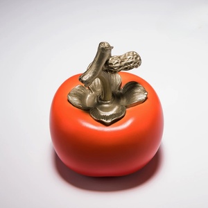 Bonne fortune avec les kakis et les cacahuètes porte-bonheur. Cette sculpture a été sculptée et coulée par Bozhiyi. - Product Image 1