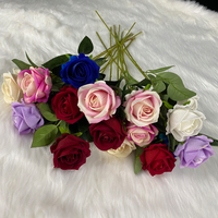 Fabrik-Großhandel Hochwertige Künstliche Einzelne Samt-Rosen Blume Rot Weiß Maßgefertigte Realistische Rosen Dekorative Blumen