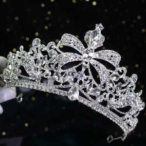 Exquisita lágrima Europea corona de diamantes de imitación elegante lazo real accesorios para el cabello de boda Noble elegante encanto tiaras de plata - Product Image 6