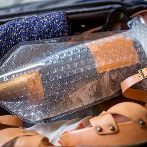 Manchon et protecteur de bouteille de vin en PVC réutilisable imprimé à l'écran, tendance du moment, pour les voyages - Product Image 4