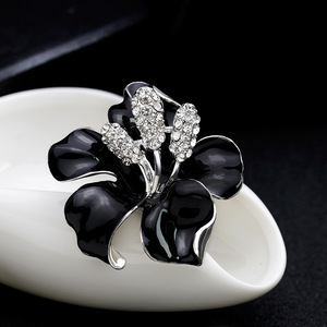 Coréen élégant rouge blanc Rose fleur <span class=keywords><strong>mariée</strong></span> <span class=keywords><strong>mariage</strong></span> broche alliage goutte à goutte huile émail broches broches <span class=keywords><strong>pour</strong></span> les femmes - Product Image 2