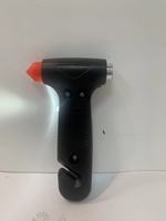 Outil d'évacuation d'urgence 3 en 1 pour voiture avec lampe de poche LED et coupe-ceinture de sécurité.