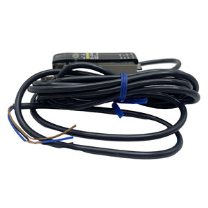 Capteur de proximité capacitif intégré cylindrique E2J-JC4A 100 % neuf, détection 4 mm, non métallique, NPN - Product Image 4