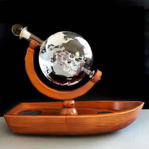 Carafe à whisky en forme d'hélicoptère, ensemble de carafe à whisky avec plateau en bois, bouteilles en verre - Product Image 1