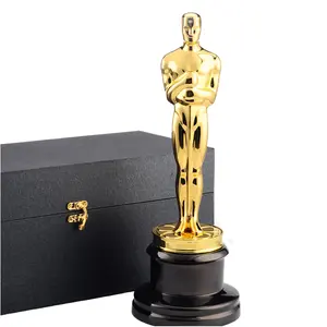 Metal Oscar kupa Premium Metal kupa işçilik lüks ödülleri Oscar Trophy üreticiden göster