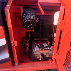 Mini-excavatrice Hitachi ZX60 de 6 tonnes, hydraulique, sur chenilles, avec moteur Isuzu, pompe et engrenages - Utilisé/Reconditionné - Product Image 5