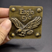 Plaque en métal embossée en laiton antique, panneau métallique personnalisé pour la décoration intérieure, vente en gros