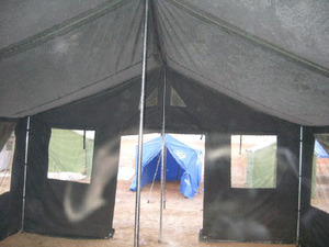 Carpa de Lona Impermeable de Grado Militar, Color Verde Oliva, 4.8x6M, con Postes Metálicos, de Fábrica - Product Image 4
