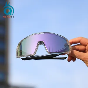 Hochwertige Anti-Rasterleichte durchsichtige Rahmen-PC-Beschichtungslinse kundenspezifische Baseball-Sonnenbrille