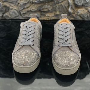 Zapatos Casuales Planos de Lujo al por Mayor para Hombre y Mujer, Zapatos de Diseñador Personalizados de Cuero Genuino con Suela Roja y Diamantes, Zapatos para Caminar - Product Image 3